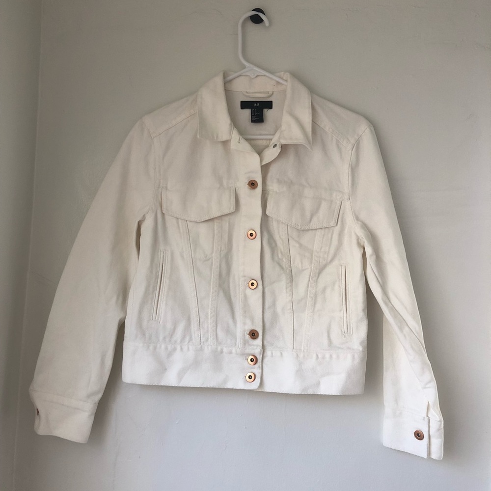 White Denim Jacket ⚪️⚪️⚪️ Size 2/Size Small Women